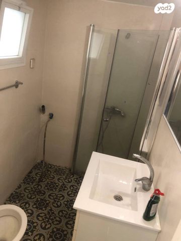 דירה, ארלוזורוב 61, הדר עליון, חיפה