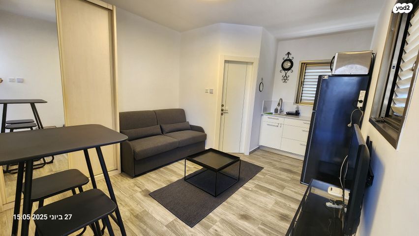 יחידת דיור, הירקון 7, גני מנחם, באר יעקב