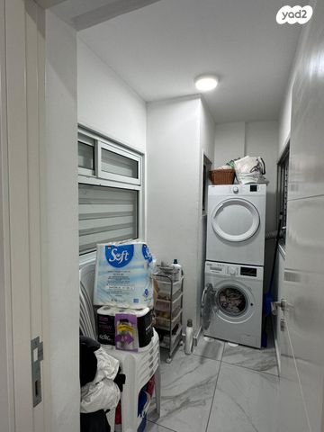 דירה, משה דיין 7, נווה סביון, אור יהודה