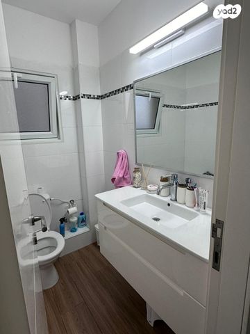 דירה, משה דיין 7, נווה סביון, אור יהודה