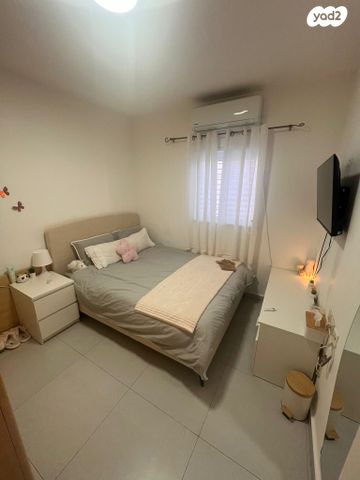 גג/ פנטהאוז, שדרות דב הוז 67, נאות רחל, חולון