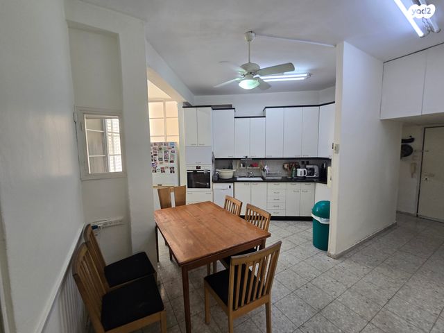 דירה, הצנחנים 6, גבעת הרמבם, גבעתיים