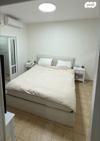 דירה, דרך אבא הלל 55, חרוזים, רמת גן