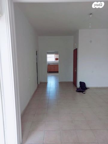 דירה, הרב נחום לוין 17, מרכז העיר, עפולה