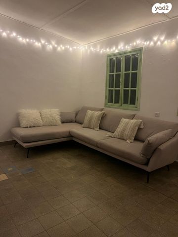 דירה, שונית 74, בית חרות, בית חרות