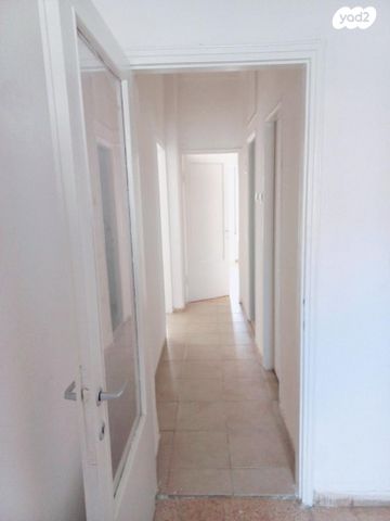 דירה, הרב נחום לוין 17, מרכז העיר, עפולה