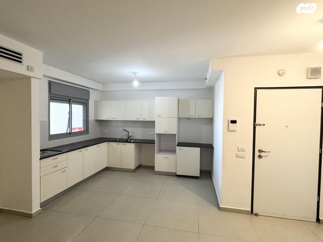 דירה, סמיר משה נקאש 7, כפר גנים ג, פתח תקווה