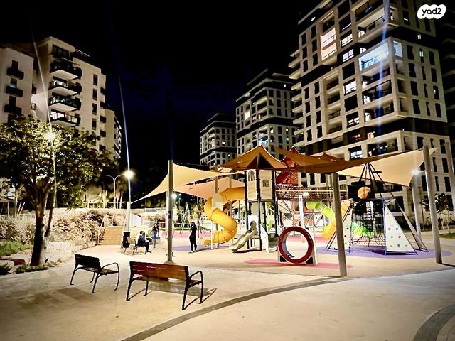 דירה, בצלאל גרינברג 1, קיראון, קרית אונו