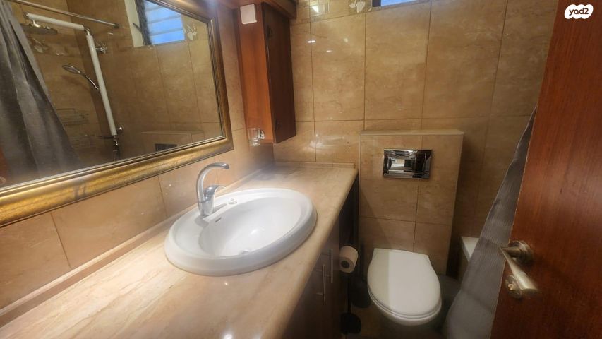 דירה, ארלוזורוב 27, מרכז העיר, קרית אתא