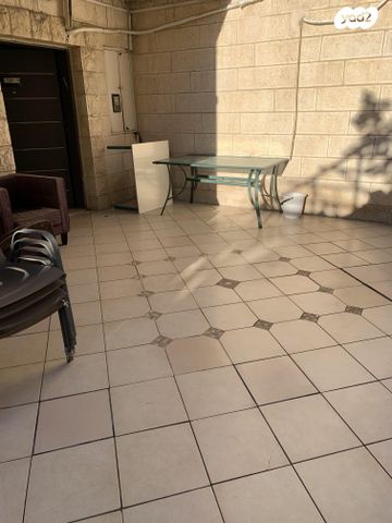 דירת גן, יוסי בן יועזר 65, קטמונים, ירושלים