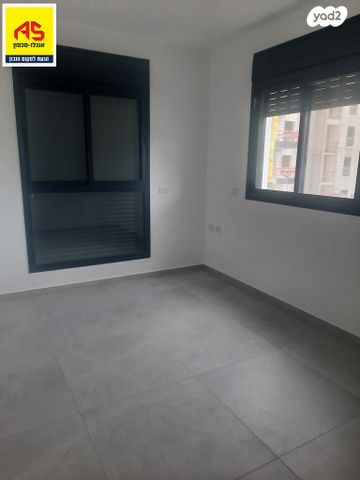 דירה, אריה עוזר, אפרידר, אשקלון