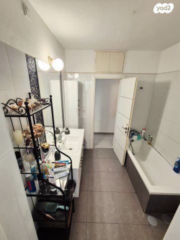 דירה, שמריהו לוין, רסקו ב', חולון