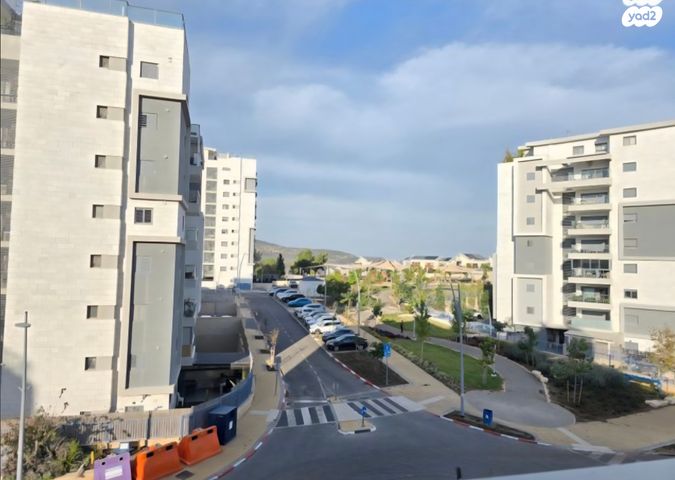 דירה, שער הגיא, יקנעם עילית