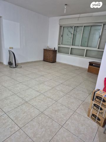 דירה, רחובות החדשה, רחובות