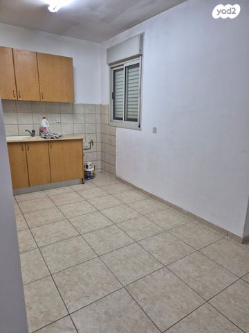 דירה, רחובות החדשה, רחובות