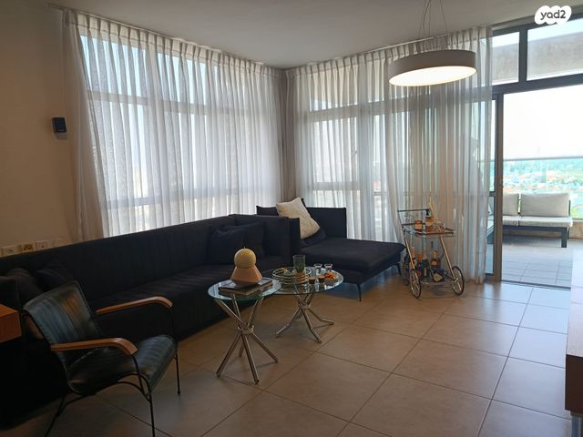 דירה, חיל האוויר, נווה חוף, ראשון לציון