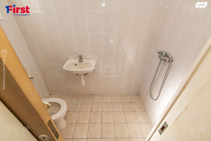 דירה, החצב, רמות יצחק, נשר