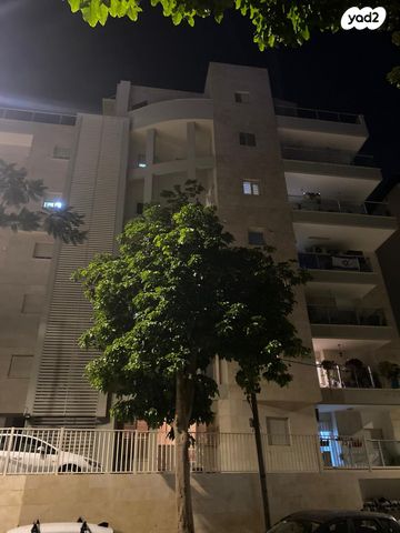 דירת גן, רמז, מערב ותיק, ראשון לציון