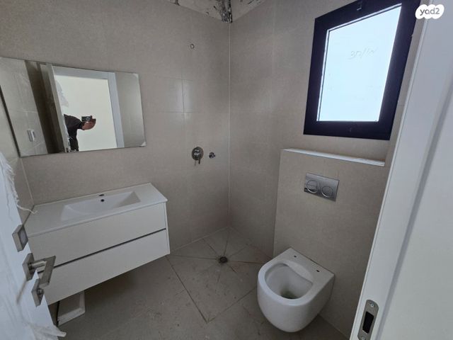 דירת גן, ירושלים 30, יהושפט, ערד