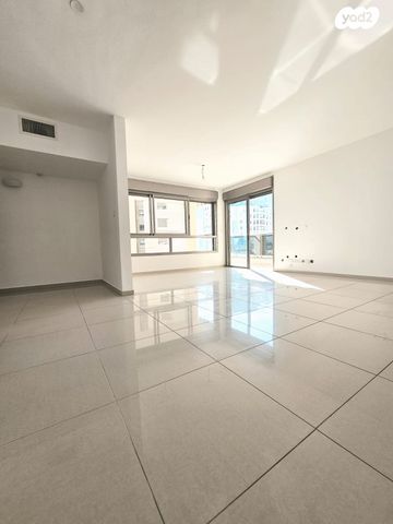 דירה, הנביאים 54, דרום מערב ותיק, בת ים