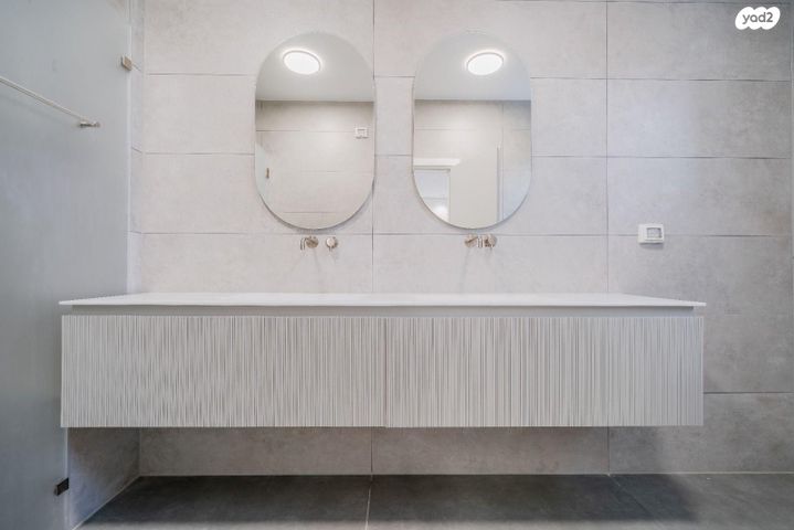 גג/ פנטהאוז, דרך ארץ, עיר היין, אשקלון