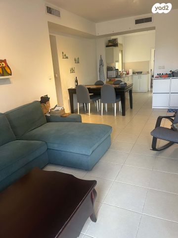 דירה, יוני נתניהו, רמת הדר, גבעת שמואל