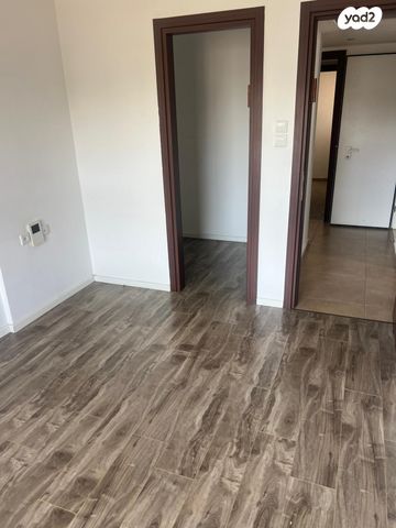 דירה, עפרה חזה 3, קרית האמנים, מצליח, רמלה