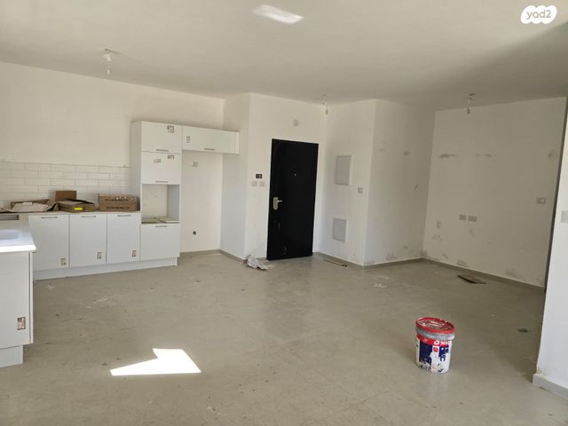 דירת גן, ירושלים 30, יהושפט, ערד