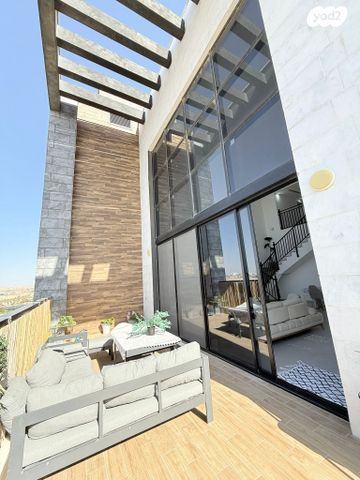 גג/ פנטהאוז, נחל פרת, פארק הנחל, באר שבע