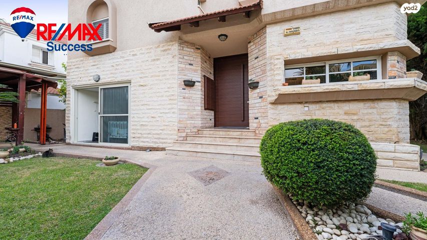 מגרשים, שיקמה 6, לוד הצעירה, לוד