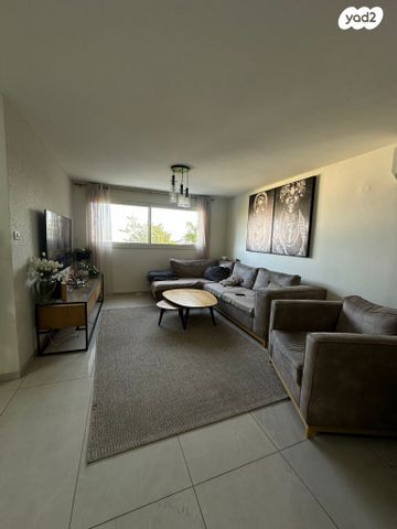 דירת גן, הנוריות 26, רמות יצחק, נשר