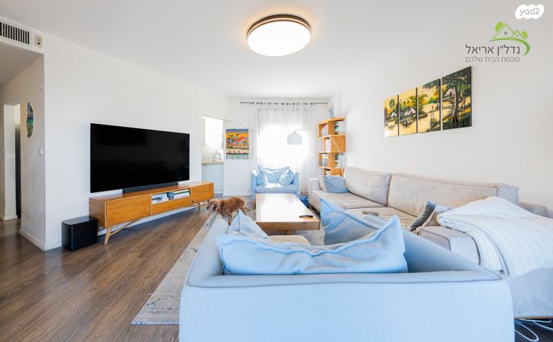 דירה, דרך הציונות 79, רובע ד', אריאל