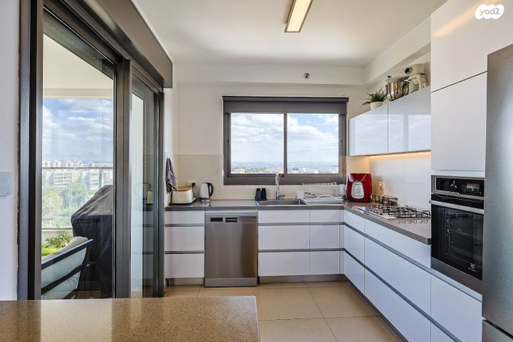 דירה, יהודה הלוי 18, קרית אונו