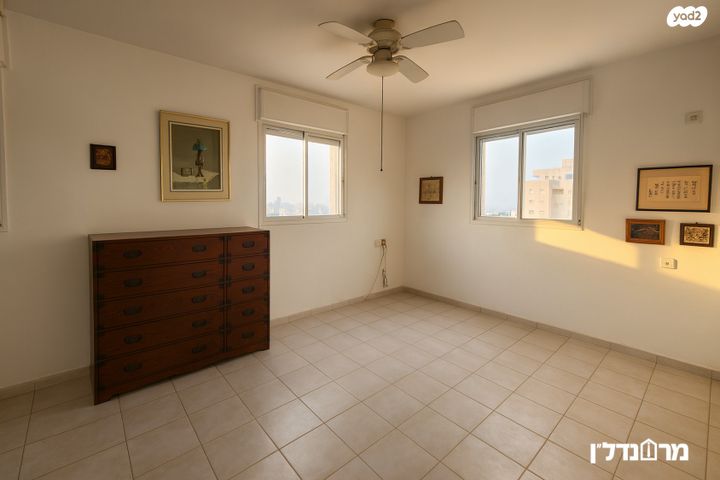 דירה, הרצליה