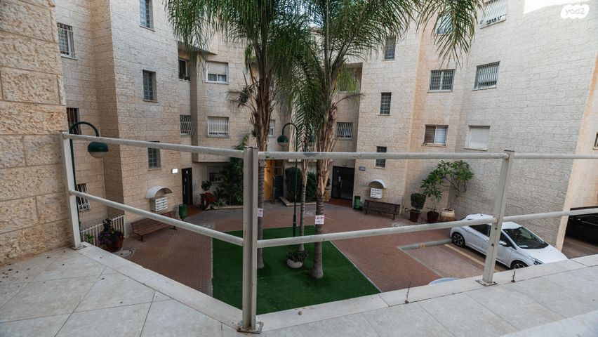 דירה, ישראל גלילי, רמות הרכס, באר שבע