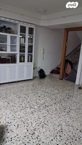 בית פרטי/ קוטג', מקור ברוך, מרכז העיר, קרית אתא