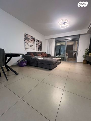 דירה, אהוד מנור 13, נאות אפק, אפקה, קרית ביאליק