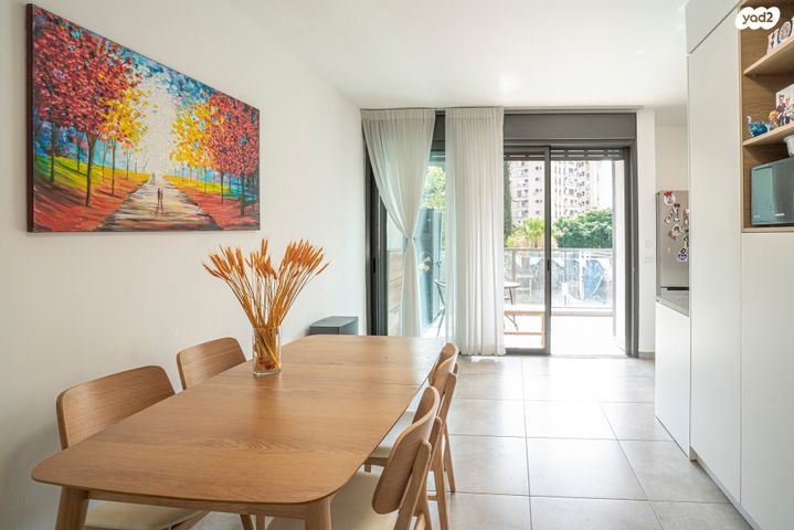 דירה, הוד השרון