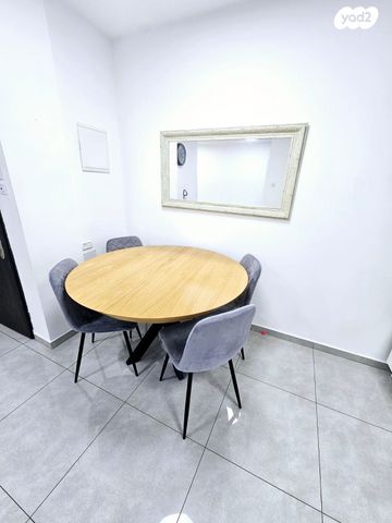 דירה, נאות רחל, חולון