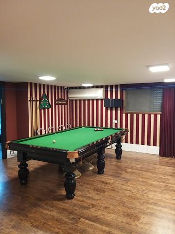 דו משפחתי, ברקת, אבני חן, קיסריה