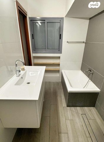 דירה, וולקני, נאות רחל, חולון