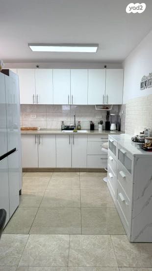 דירה, יואב בן צרויה, רובע י', אשדוד