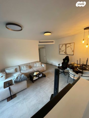 דירה, תרע"ד, שכונת הראשונים, רמת גן