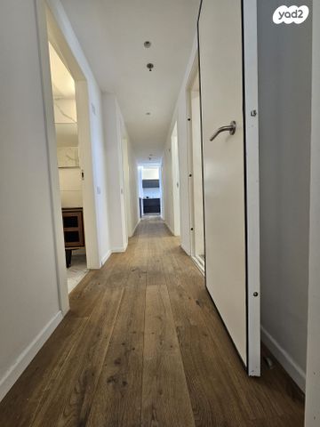 דירה, הרב ניסנבאום 37, אזור תעשיה, בת ים