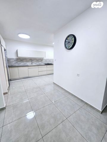 דירה, נאות רחל, חולון