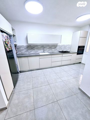 דירה, הבעש"ט, נאות רחל, חולון