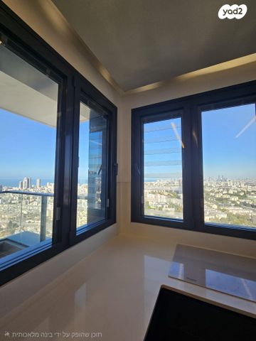 דירה, הרב ניסנבאום 37, אזור תעשיה, בת ים