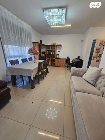 דו משפחתי, המעפילים 4, מרכז עפולה עלית, עפולה