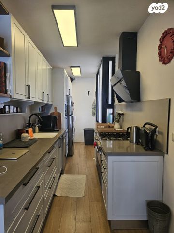 דירה, השניים, בורוכוב, גבעתיים