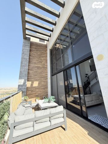 גג/ פנטהאוז, נחל פרת, פארק הנחל, באר שבע